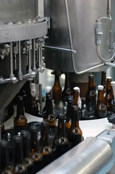 Turbinenbraeu_Abfuellung